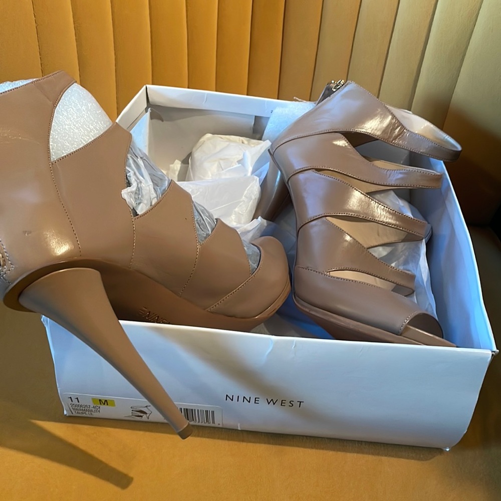 Never worn
